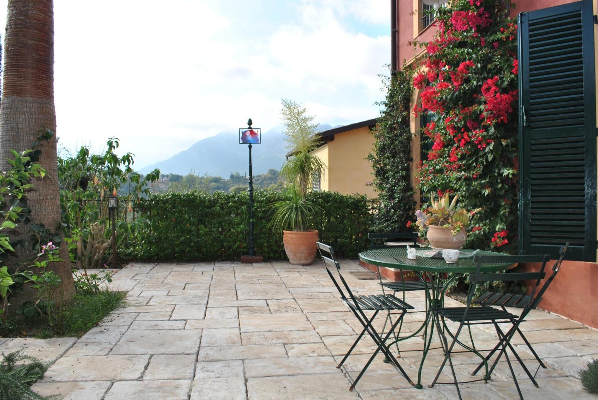 Sous L'Olivier Bed and Breakfast Μεντόν Εξωτερικό φωτογραφία