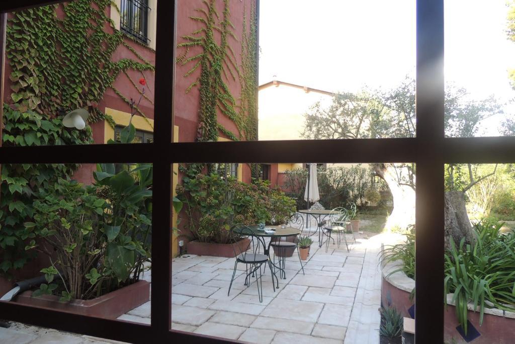 Sous L'Olivier Bed and Breakfast Μεντόν Εξωτερικό φωτογραφία